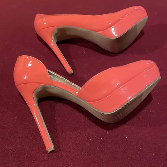 NWOB Madden 7.5M Girl Pink Coral 4 3/4”Heels Platform Open Sided Patent Shoes - Picture 5 of 5